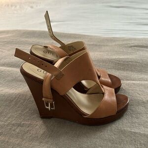 Guess sandal